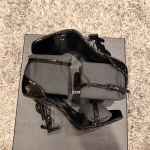 Saint Laurent YSL OPYUM SANDALS IN BLACK PATENT LEATHER Sz 35.5 US 5.5
